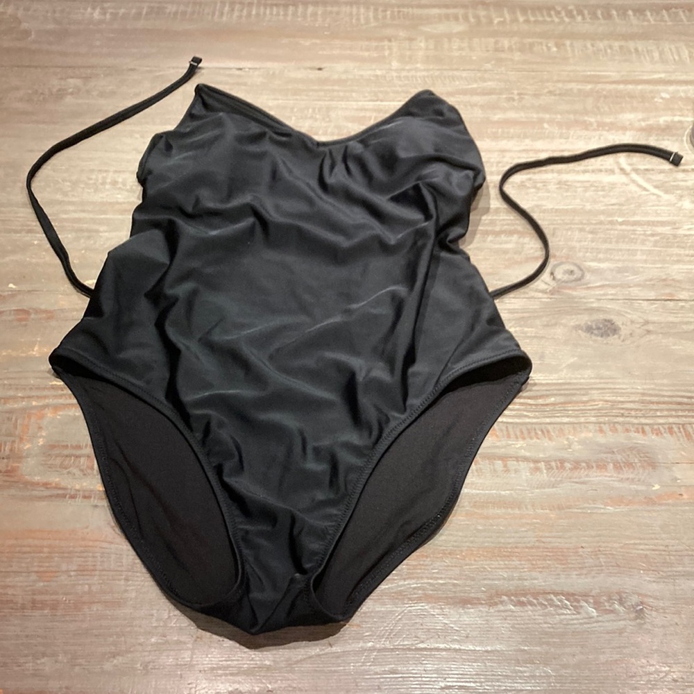 One pc bathing suit